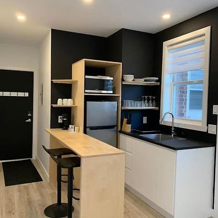 Appartements Le Charme De Limoilou ควิเบกซิตี้ ภายนอก รูปภาพ