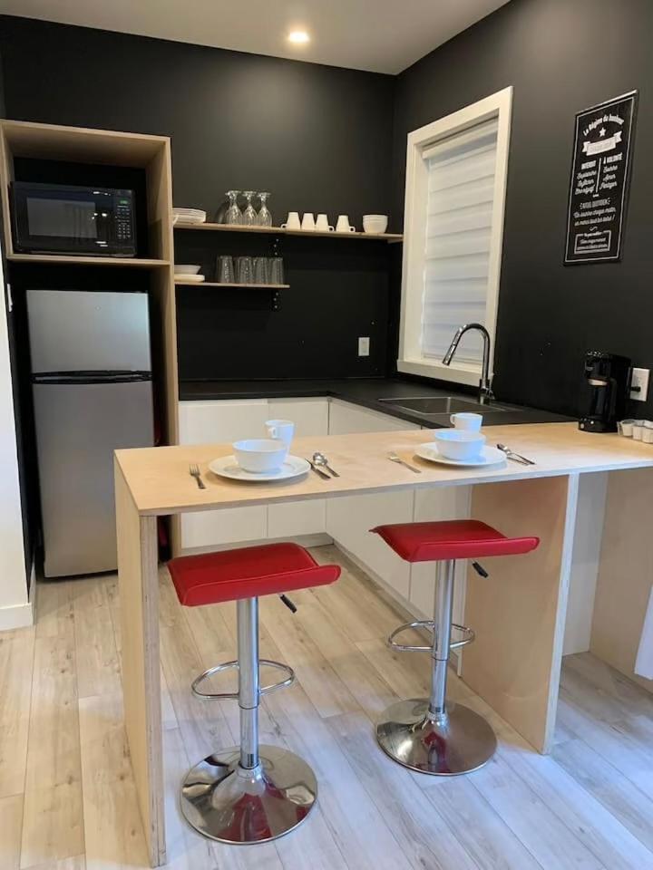 Appartements Le Charme De Limoilou ควิเบกซิตี้ ภายนอก รูปภาพ