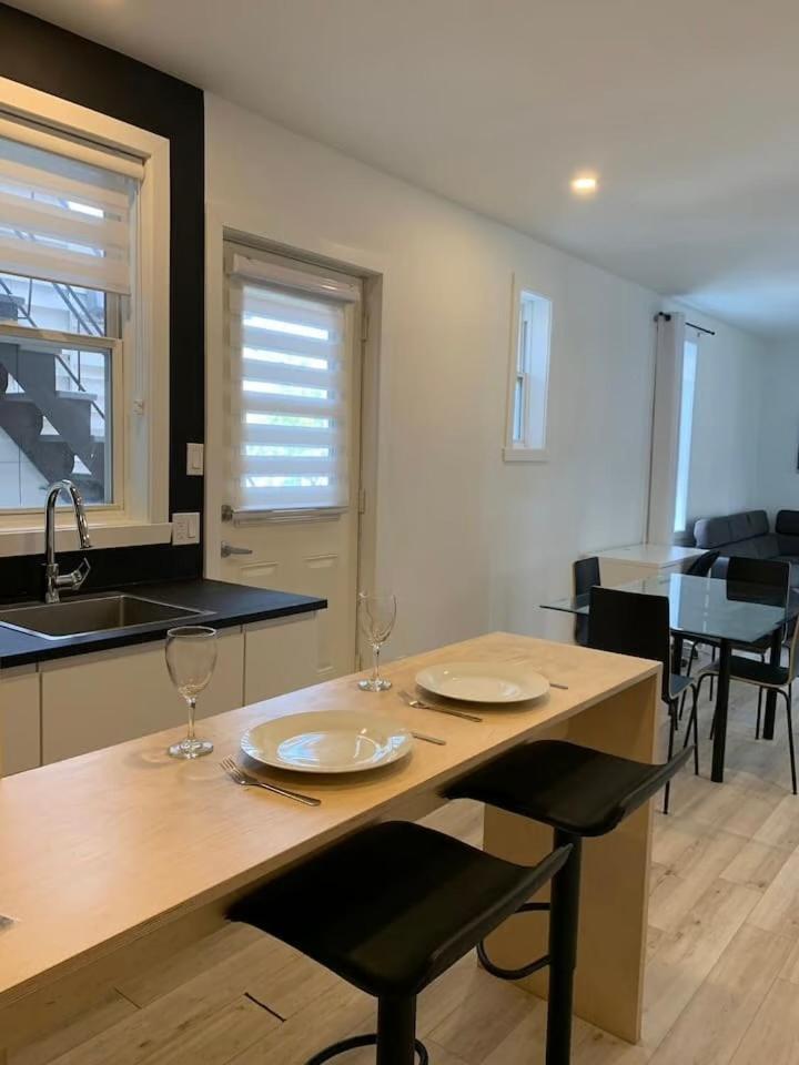 Appartements Le Charme De Limoilou ควิเบกซิตี้ ภายนอก รูปภาพ